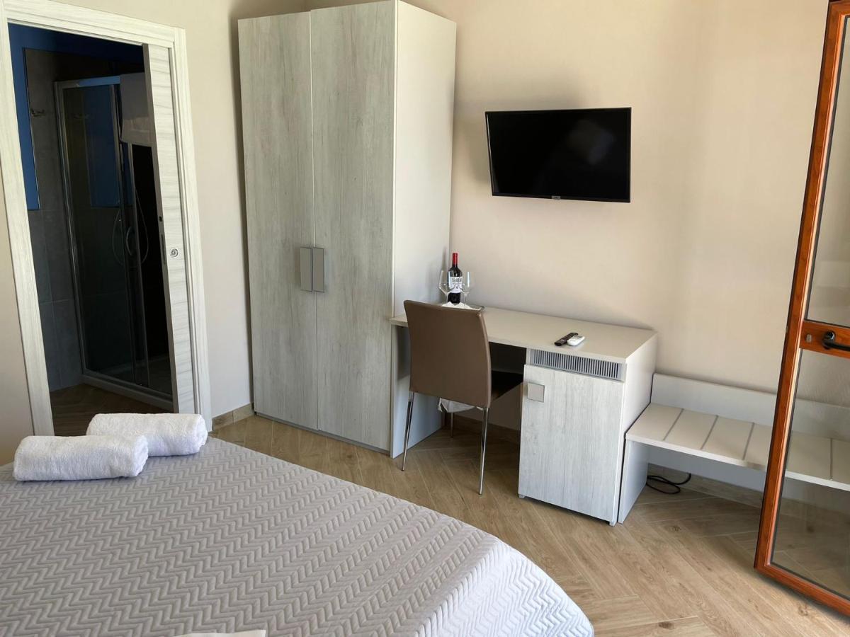 B&B Terrazze Chiaramontane Marina di Palma Bagian luar foto