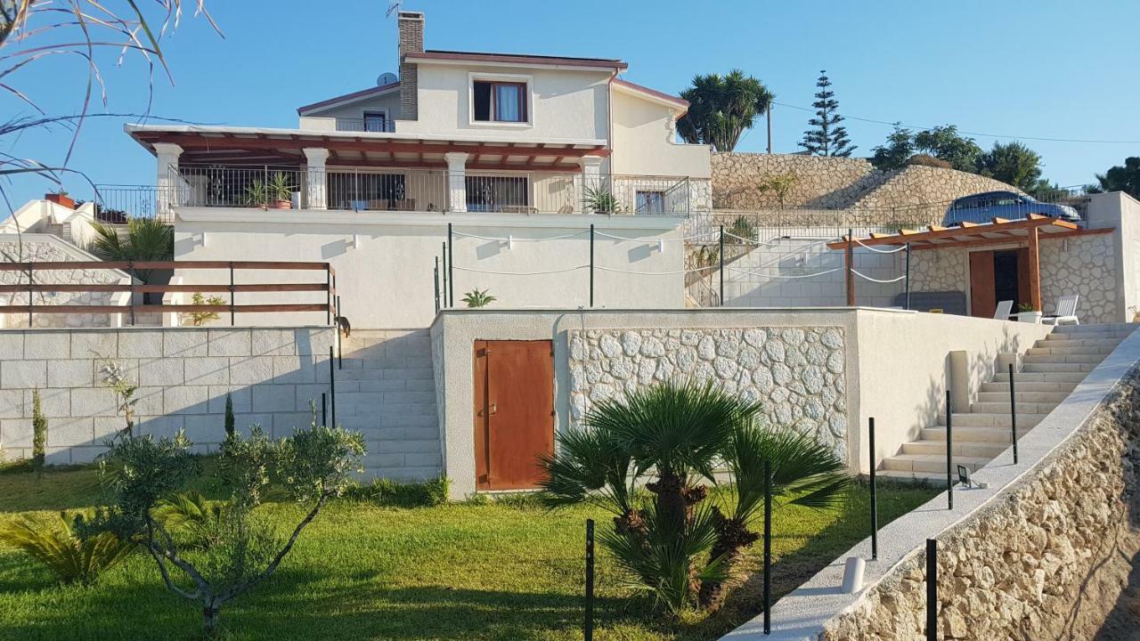 B&B Terrazze Chiaramontane Marina di Palma Bagian luar foto