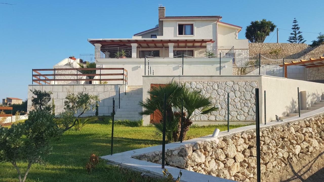 B&B Terrazze Chiaramontane Marina di Palma Bagian luar foto