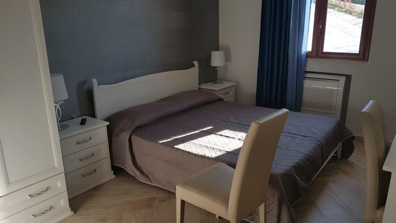 B&B Terrazze Chiaramontane Marina di Palma Bagian luar foto