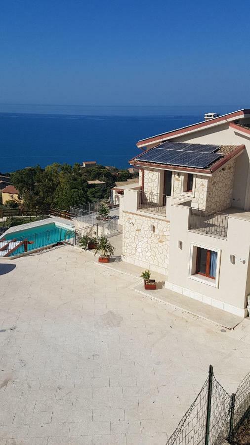 B&B Terrazze Chiaramontane Marina di Palma Bagian luar foto