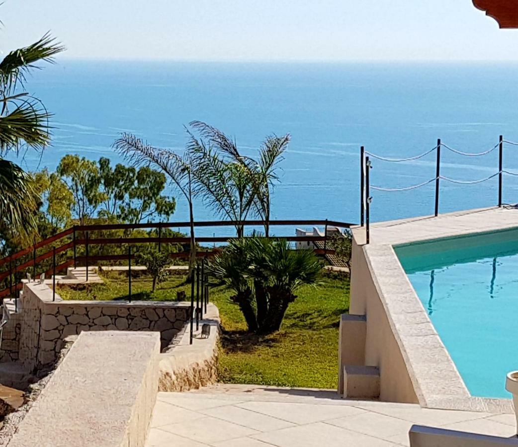B&B Terrazze Chiaramontane Marina di Palma Bagian luar foto