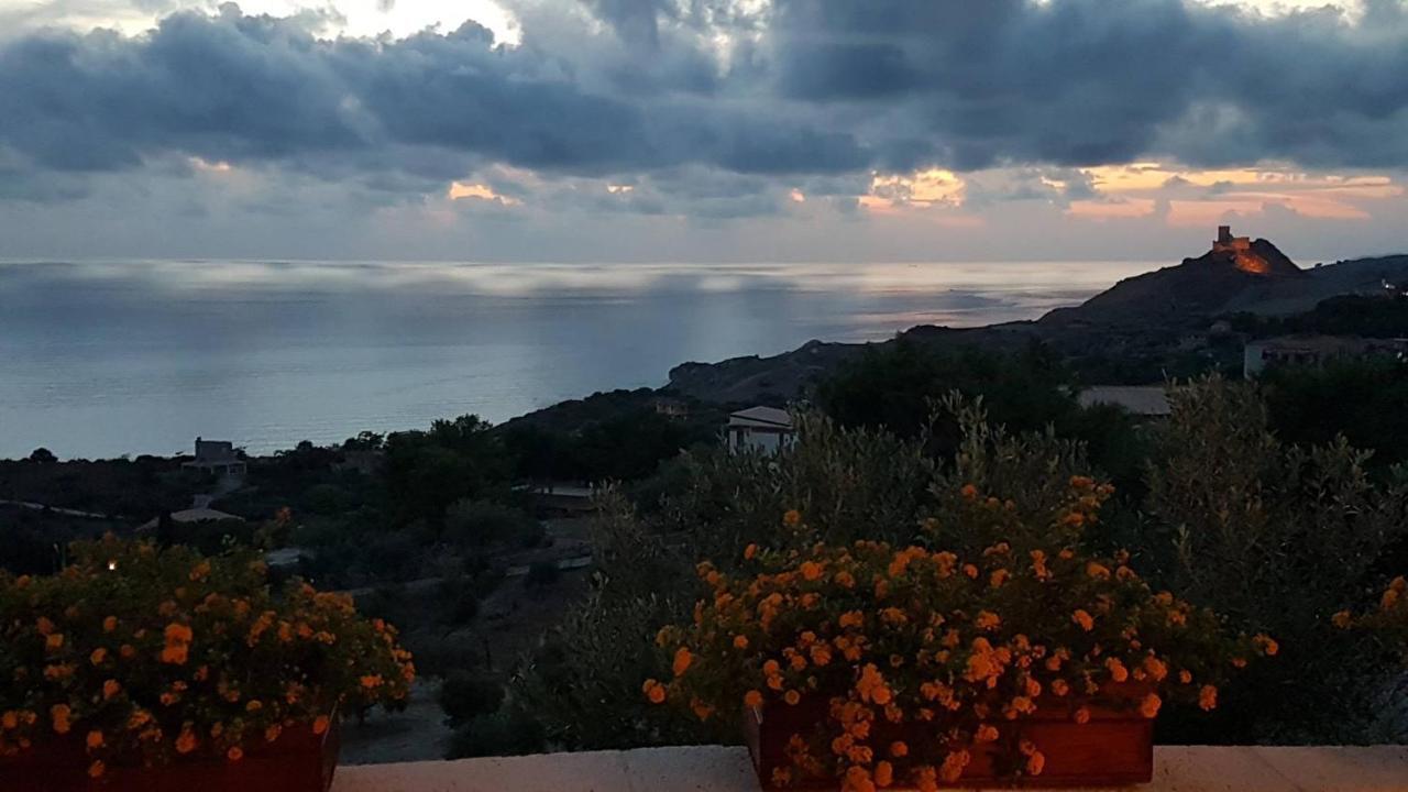 B&B Terrazze Chiaramontane Marina di Palma Bagian luar foto