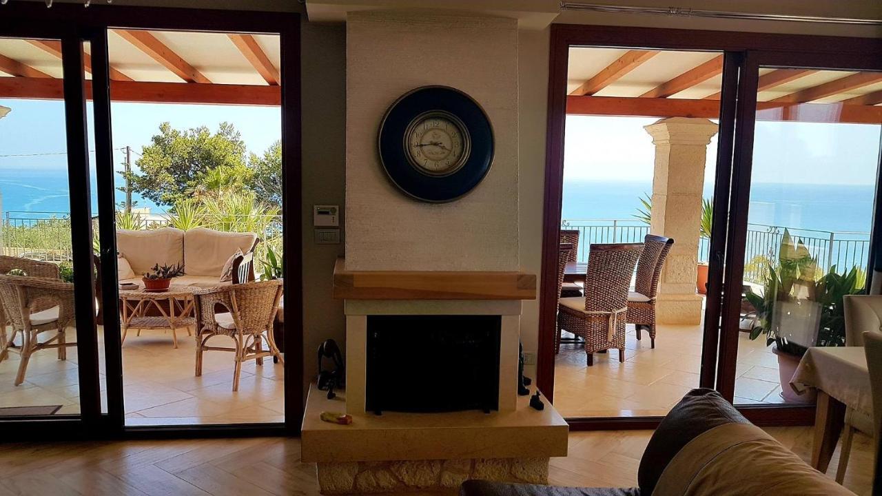B&B Terrazze Chiaramontane Marina di Palma Bagian luar foto